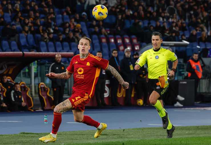 Roma-Feyenoord, parapiglia a fine primo tempo: in tv non l'hanno fatto vedere