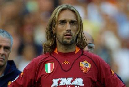 L'ex attaccante giallorosso Gabriel Omar Batistuta