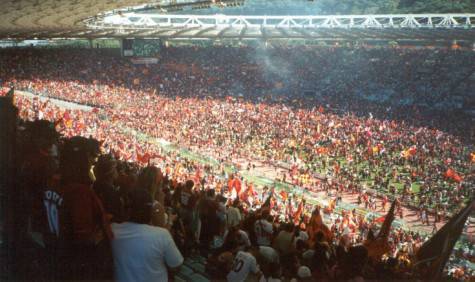 Olimpico in festa per lo Scudetto 2001