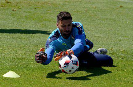 Salvatore Sirigu