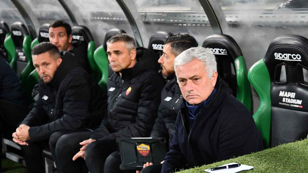 sassuolo-roma mourinho berardi litigio discussione battibecco mancini