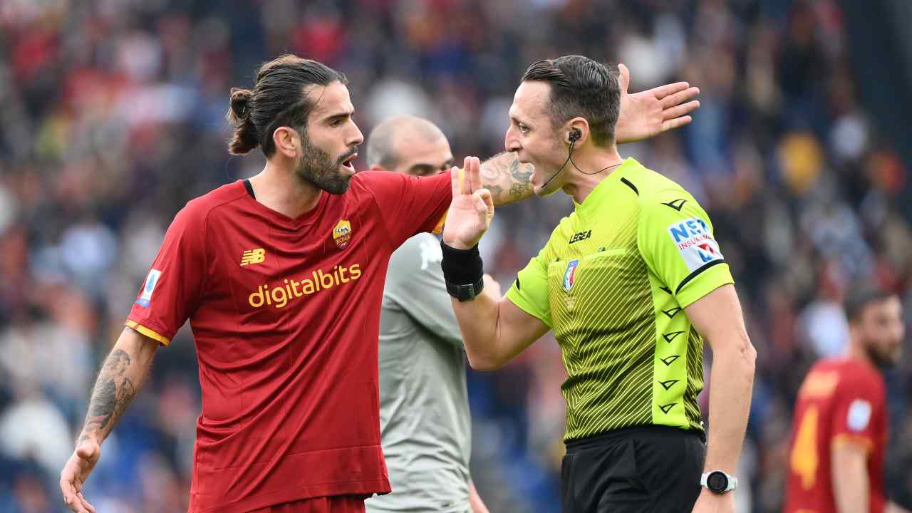 Roma-Genoa abisso carasin arbitro errore pestone zaniolo abraham