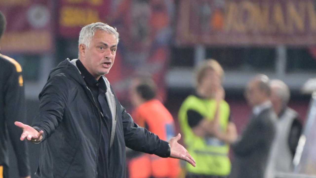 Roma, Zazzaroni rivela 😰 : "Mourinho non l'ha 😤 accettata"