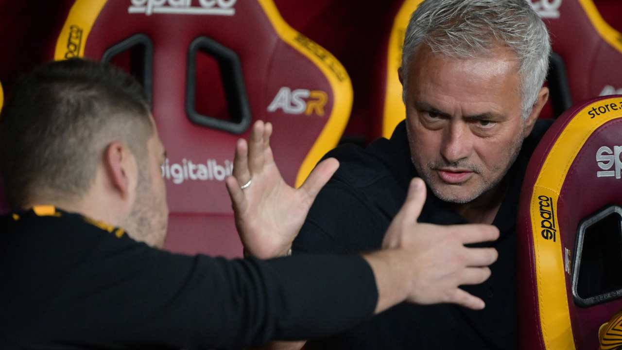 Mourinho e la confesione dell'ex: "Non gli interessa"