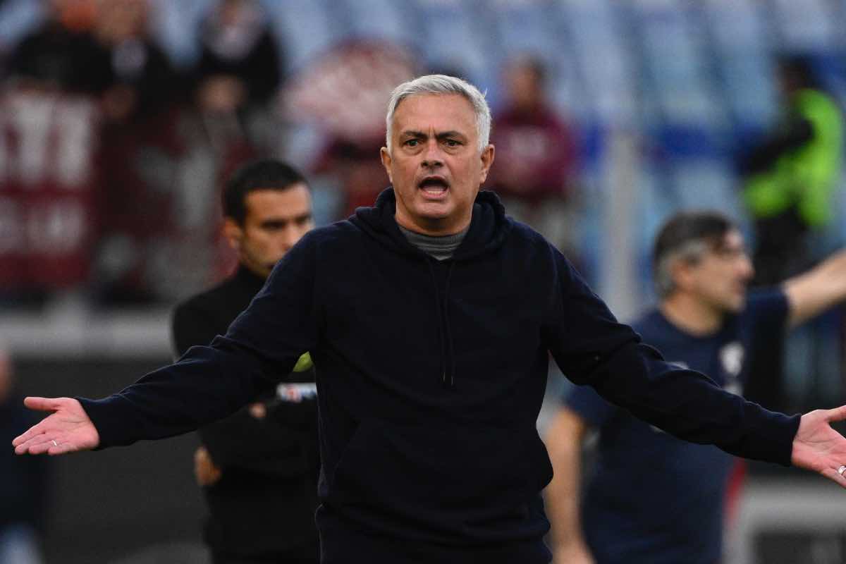 Calciomercato Roma, intrigo Mou: "Ci ho parlato, ecco cosa farà"