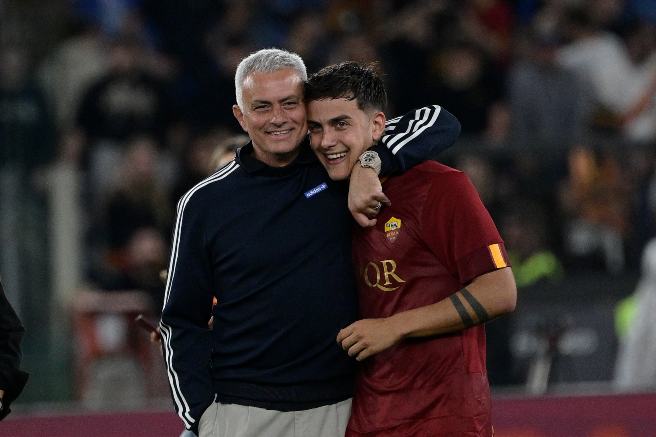 Calciomercato Roma, bomba Dybala: Mourinho trema