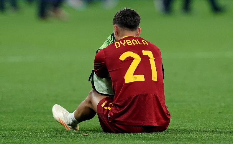 Calciomercato Roma, Dybala in bilico: Totti scende in campo