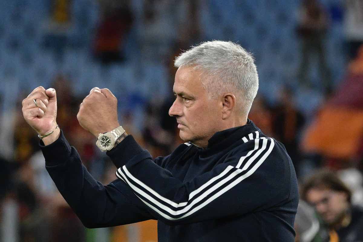 Roma, Mourinho squalificato: clamoroso ritorno in panchina