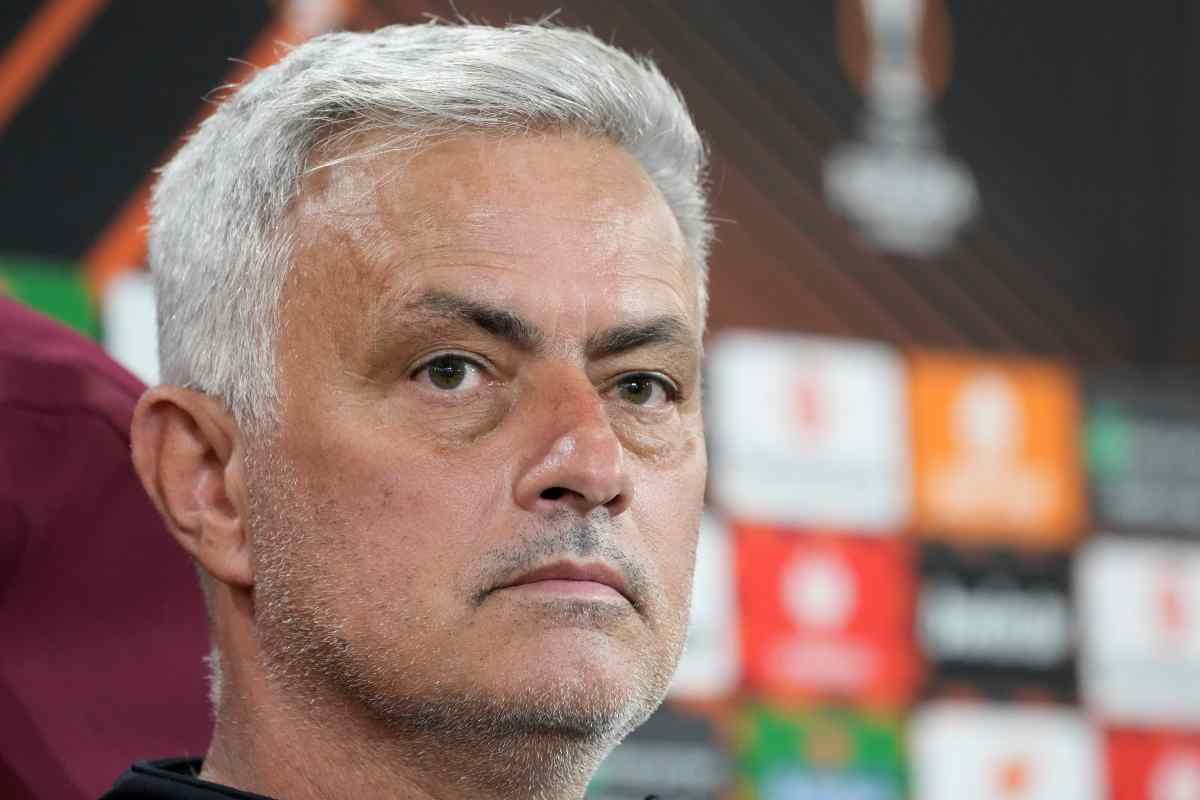 La clausola segreta allontana Mourinho: è fuori