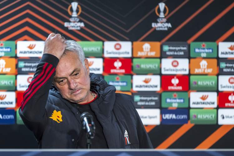 Zazzaroni e il discorso di Mourinho: "Sarà costretto a lasciare la Roma"