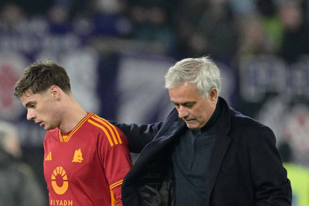 Roma-Fiorentina, rosso Zalewski: Marelli non ha dubbi