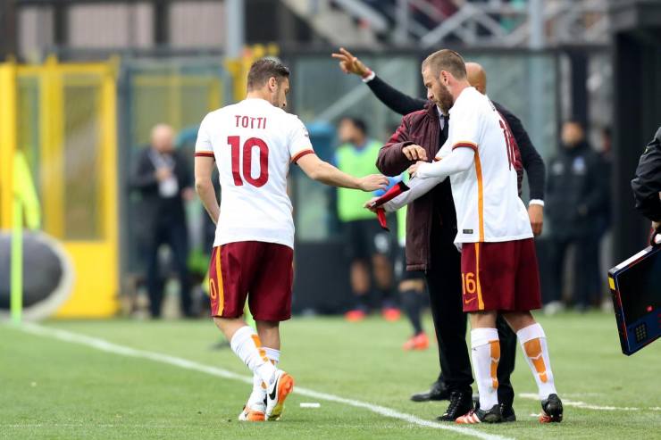 De Rossi spalanca la porta a Totti: svolta Friedkin