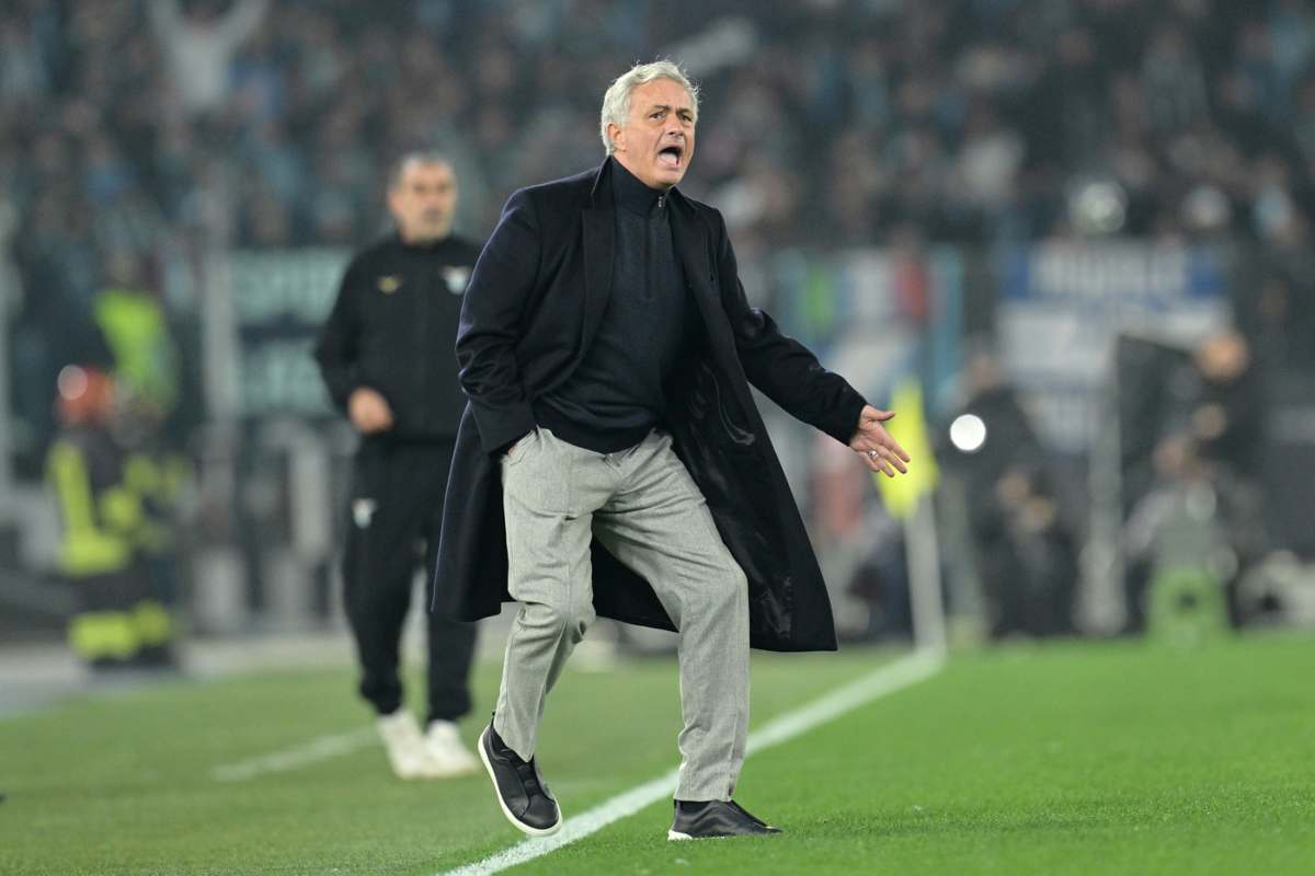 Attacco a Mourinho: "Butta fango sui calciatori"