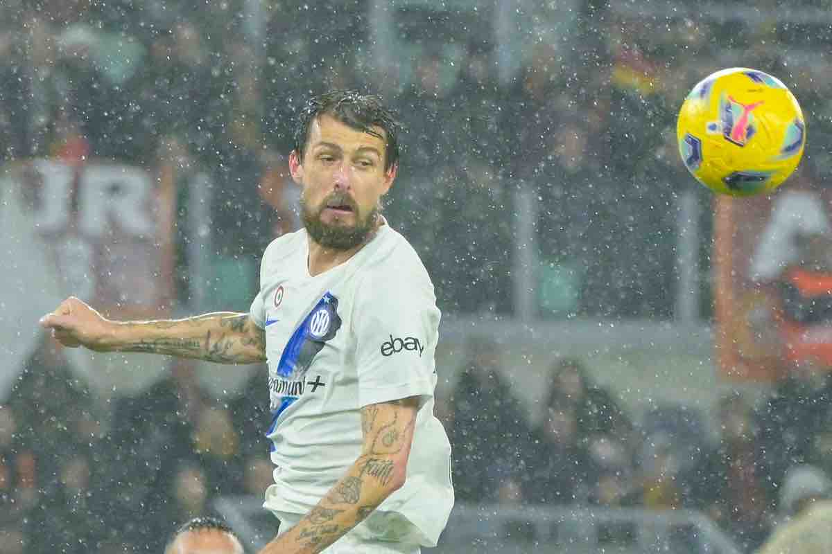 Roma-Inter, il gol di Acerbi semina il caos: "Fermate tutto, come Taylor"