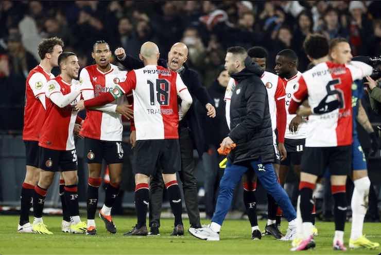 Feyenoord-Roma, allarme Slot: annuncio UFFICIALE sugli infortuni