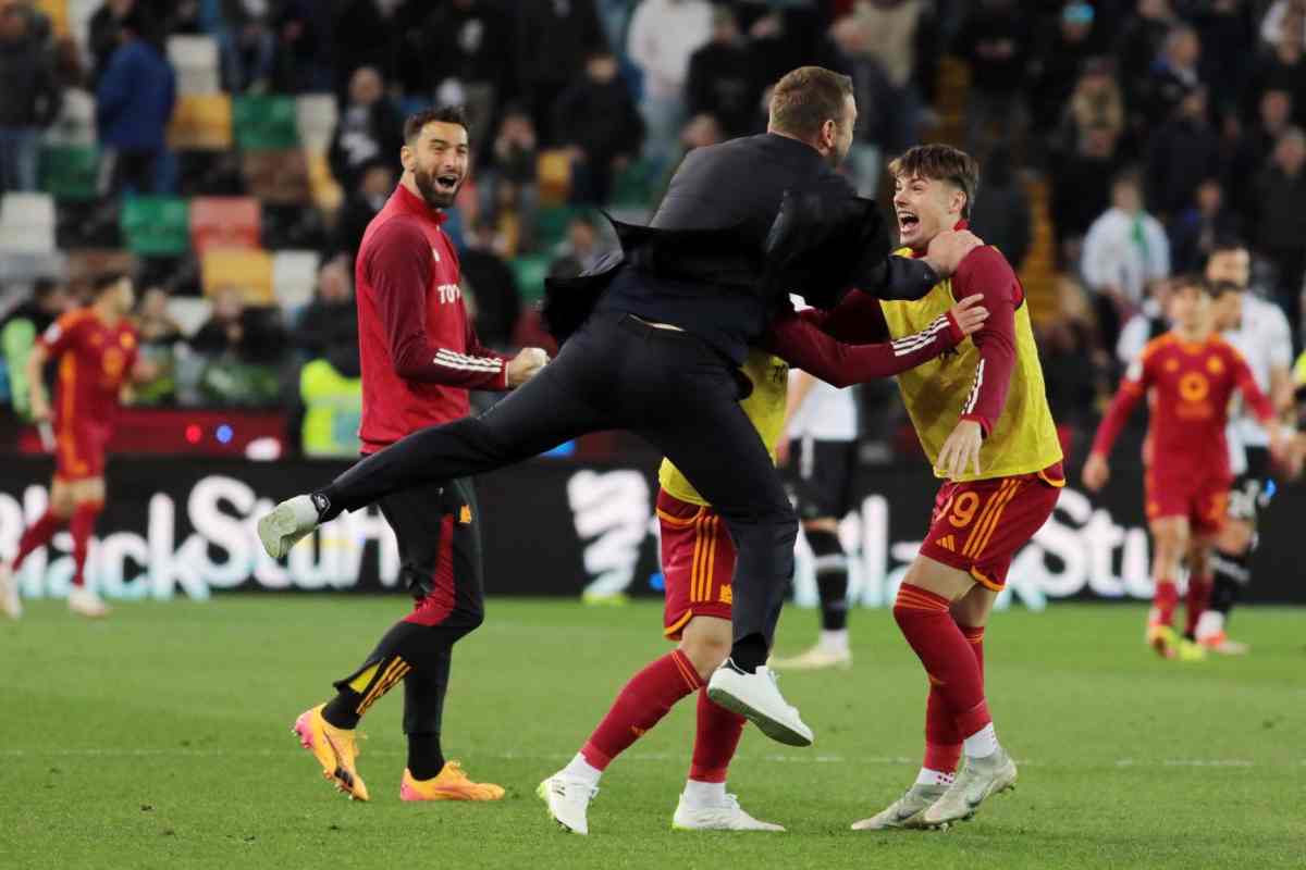 Calciomercato Roma, regalo Champions: De Rossi ha scelto il bomber