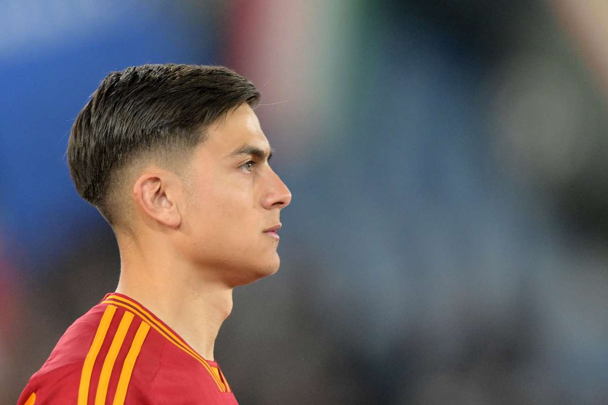 Tour de force Roma, dopo l'eliminazione dall'Europa League i giallorossi subito a Trigoria. Stop per Spinazzola e dubbio Dybala