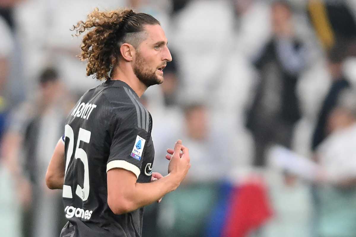 Nero su bianco, Rabiot lascia la Juventus