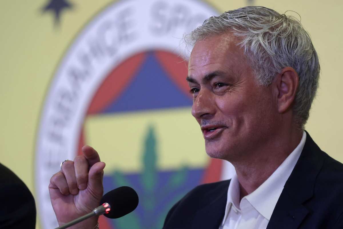 La chiamata di Mourinho porta alla firma