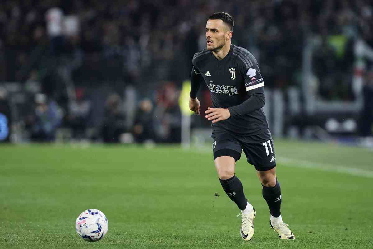 Kostic vicino alla Fiorentina