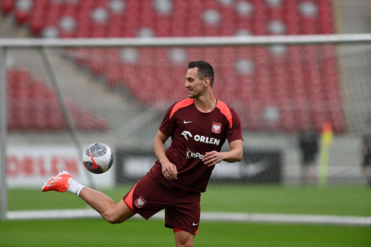 Milik vicino al Milan