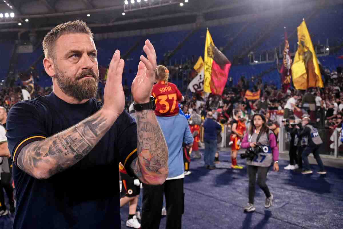 De Rossi sorride per il nuovo acquisto