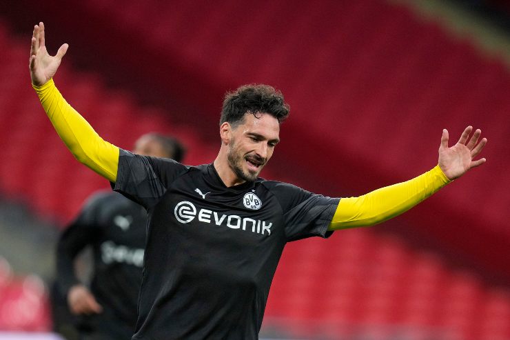 Calciomercato Roma, ultimatum Hummels e firma biennale: vendetta del Galatasaray