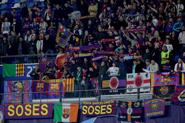 UEFA, bufera sui tifosi del Barcellona in Champions League: stangata UFFICIALE