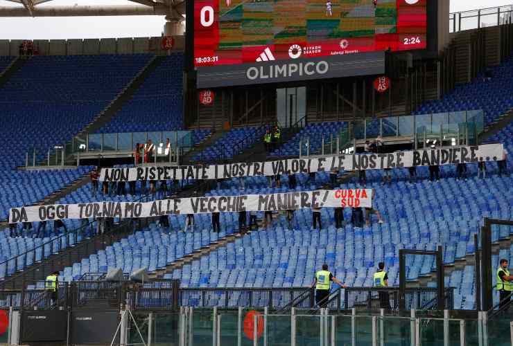 Curva Sud durante Roma Udinese 