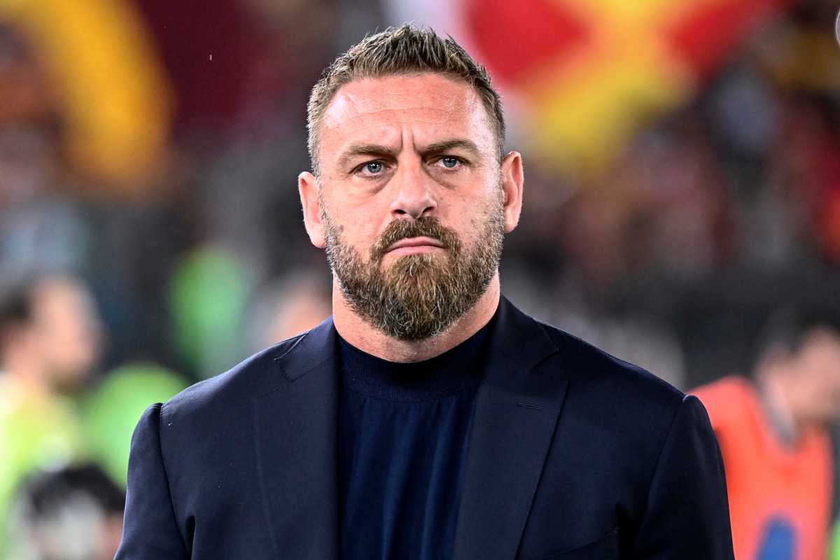 Firma UFFICIALE e De Rossi perplesso