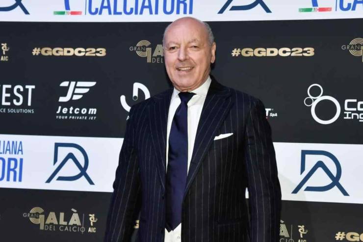 Beppe Marotta sorridente