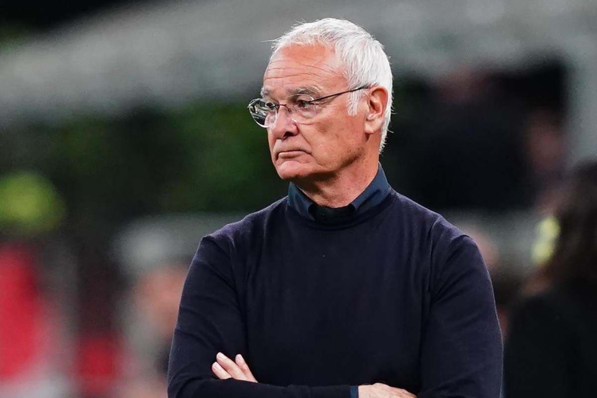 Claudio Ranieri accigliato