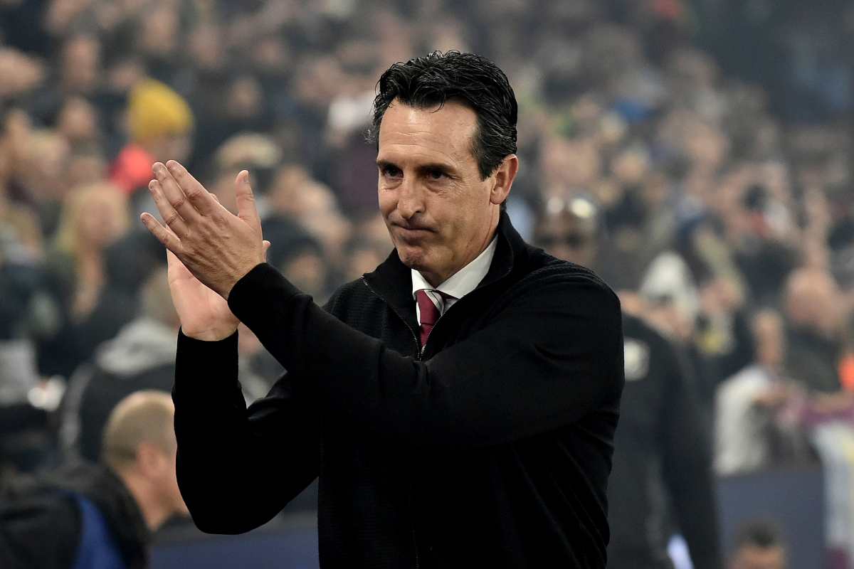 Emery applaude 