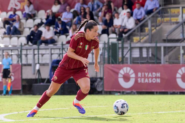 Evelyne Viens, attaccante della Roma Women