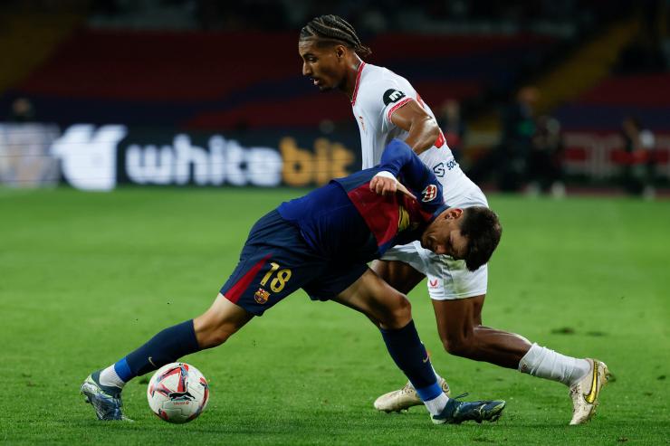 Loic Badé in azione