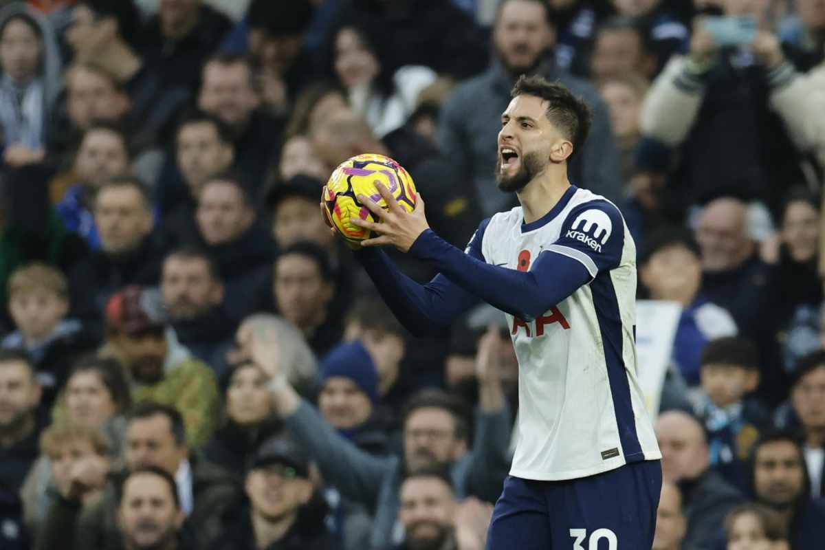 Rodrigo Bentancur con il Tottenham