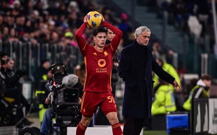 Mourinho e Zalewski ai tempi della Roma