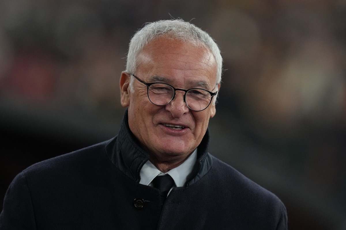 Claudio Ranieri sorridente