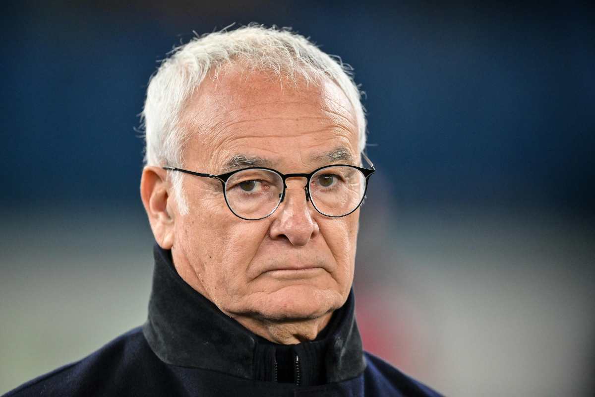 Claudio Ranieri pensieroso