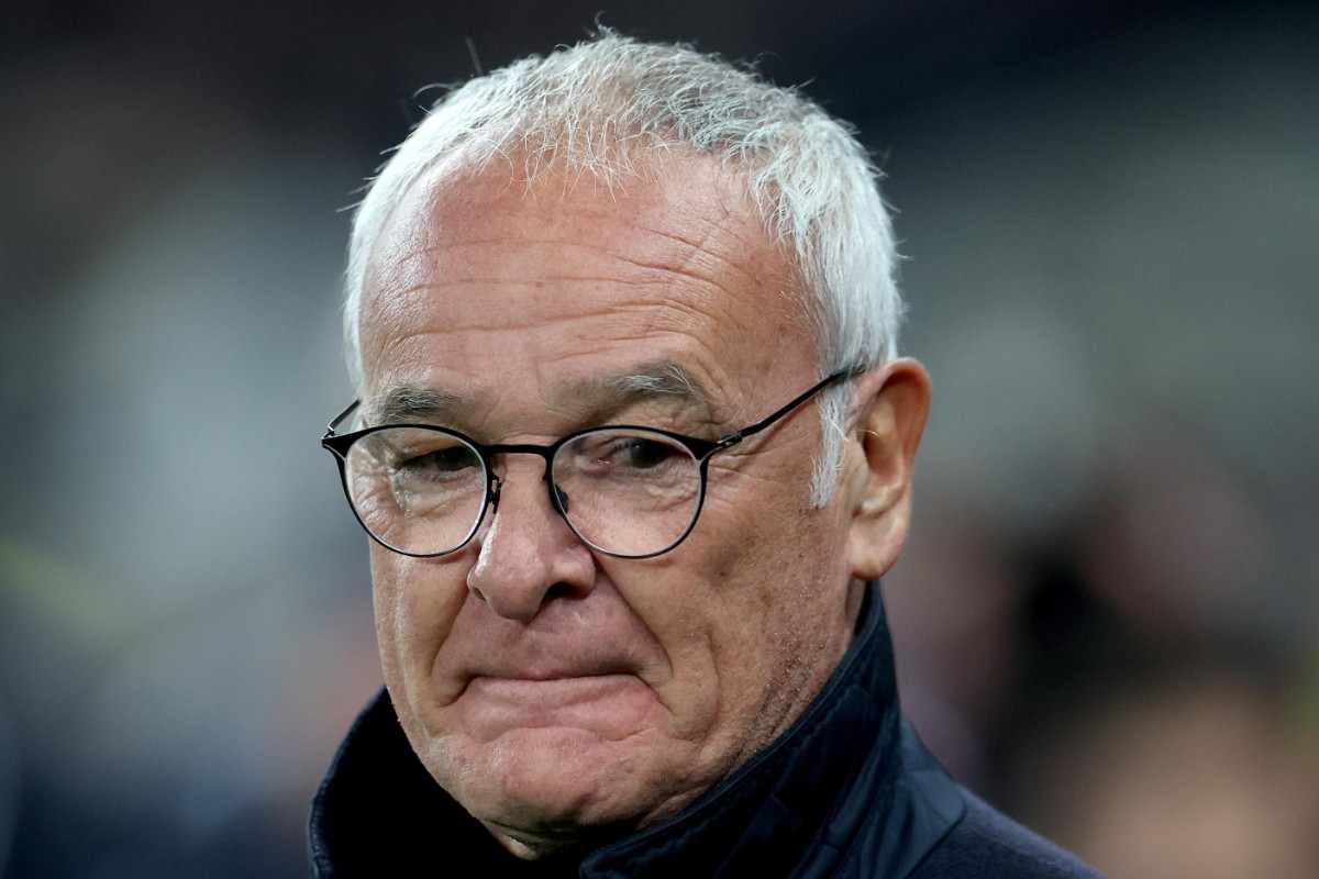 Claudio Ranieri pensieroso