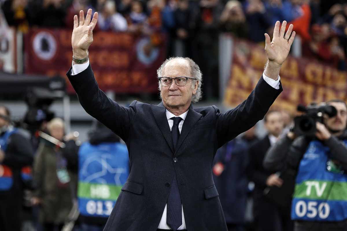 Pato saluta il pubblico della Roma