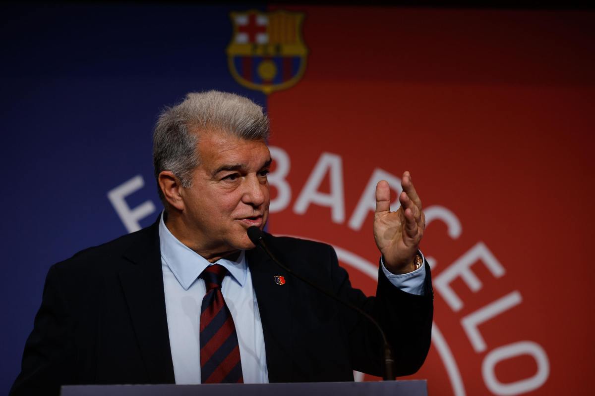 Laporta in conferenza stampa 