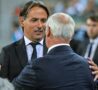 Claudio Ranieri abbraccia Simone Inzaghi